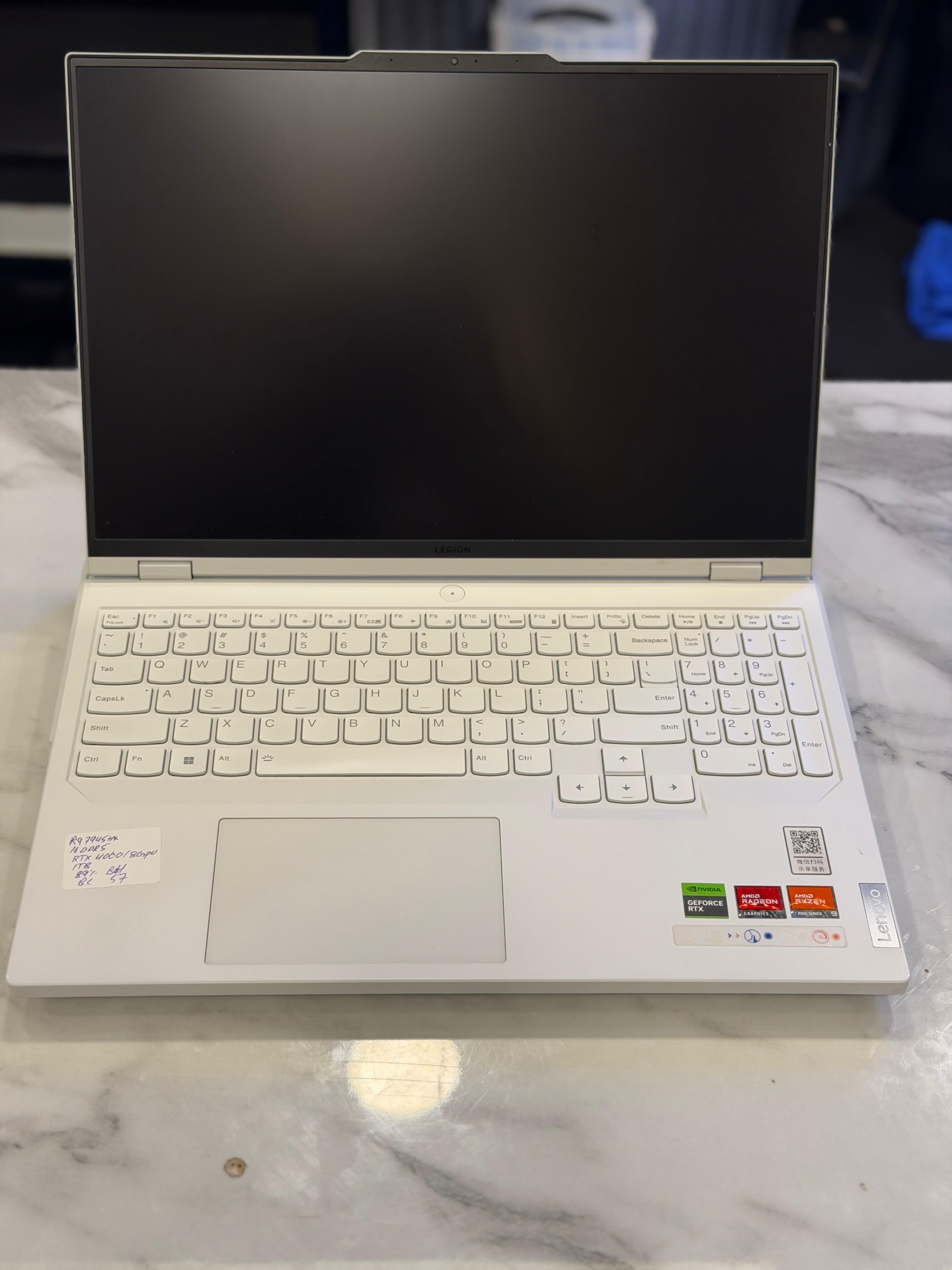 Lenovo Legion R9000P (ARX8) White Edition