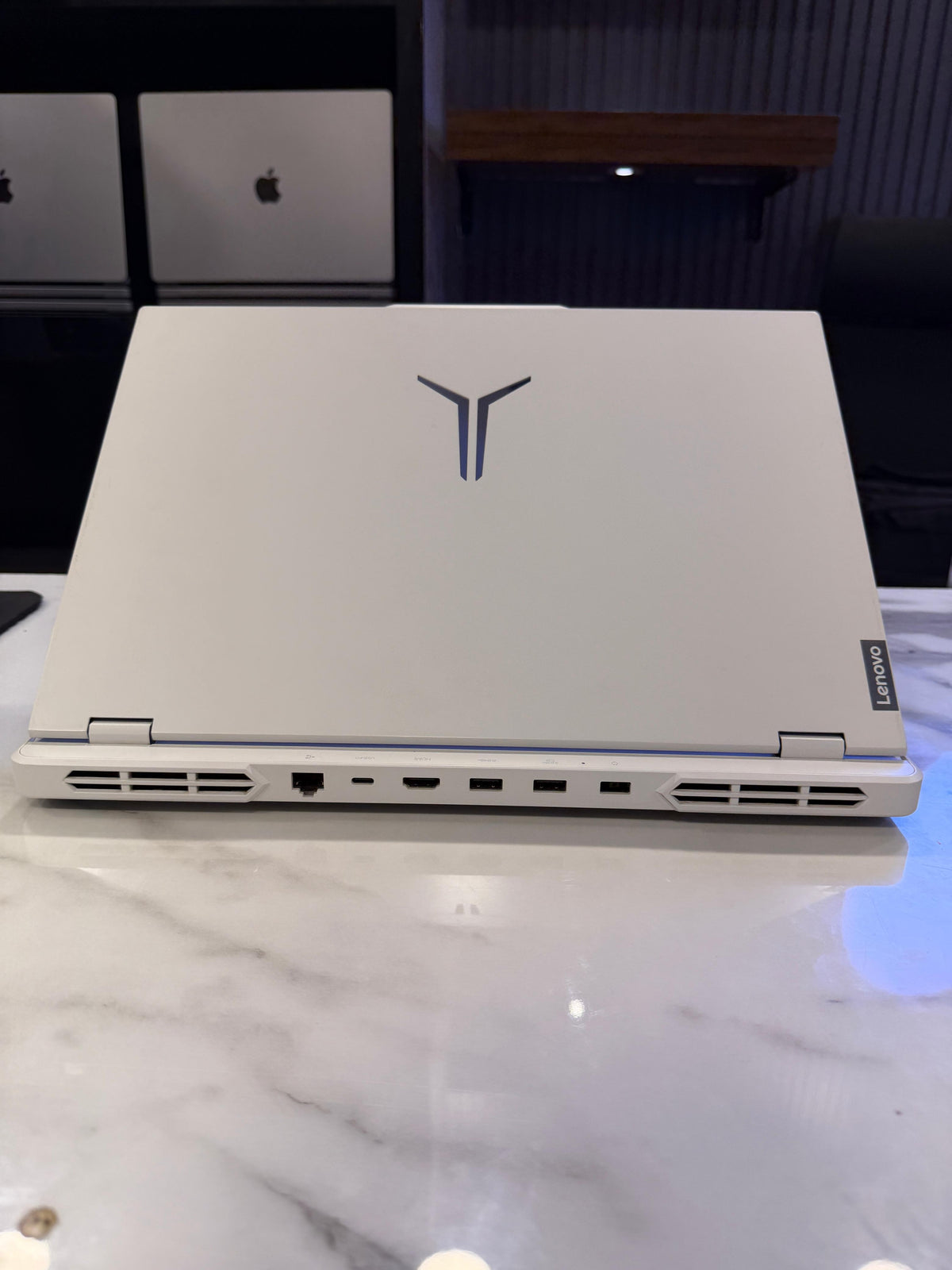 Lenovo Legion R9000P (ARX8) White Edition