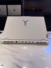 Lenovo Legion R9000P (ARX8) White Edition
